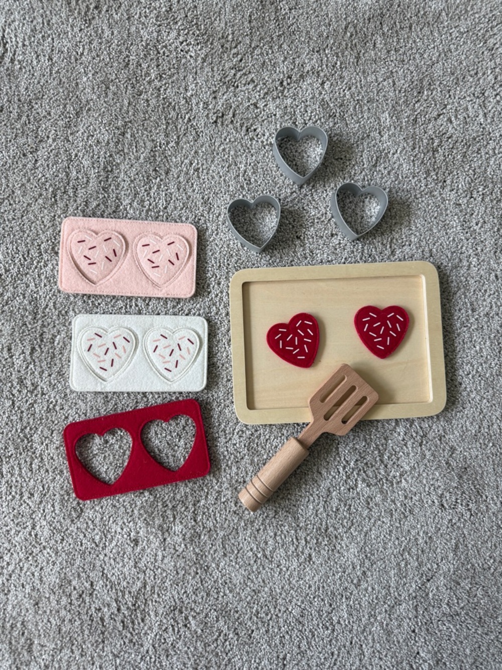 Pottery Barn Kids Heart Cookie Play Set